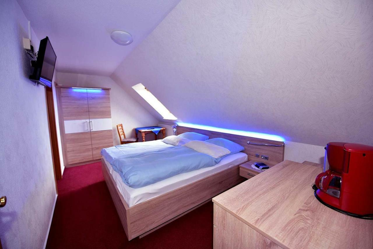 Hotel-Restaurant England นอร์ดชตรันด์ ภายนอก รูปภาพ